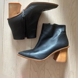 Super soft leather 1 state boots size 7